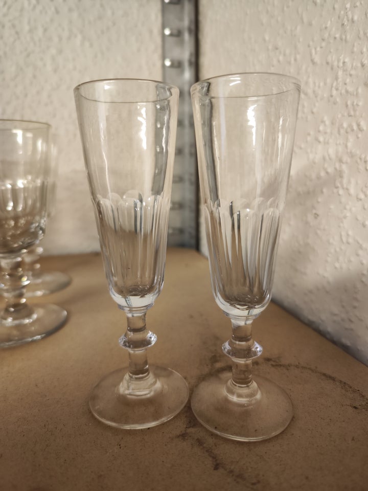 Glas, Vinglas Chr.8, Chr. 8 glas