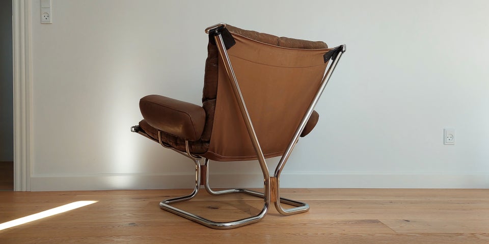 Relling, Wing Chair by Harald