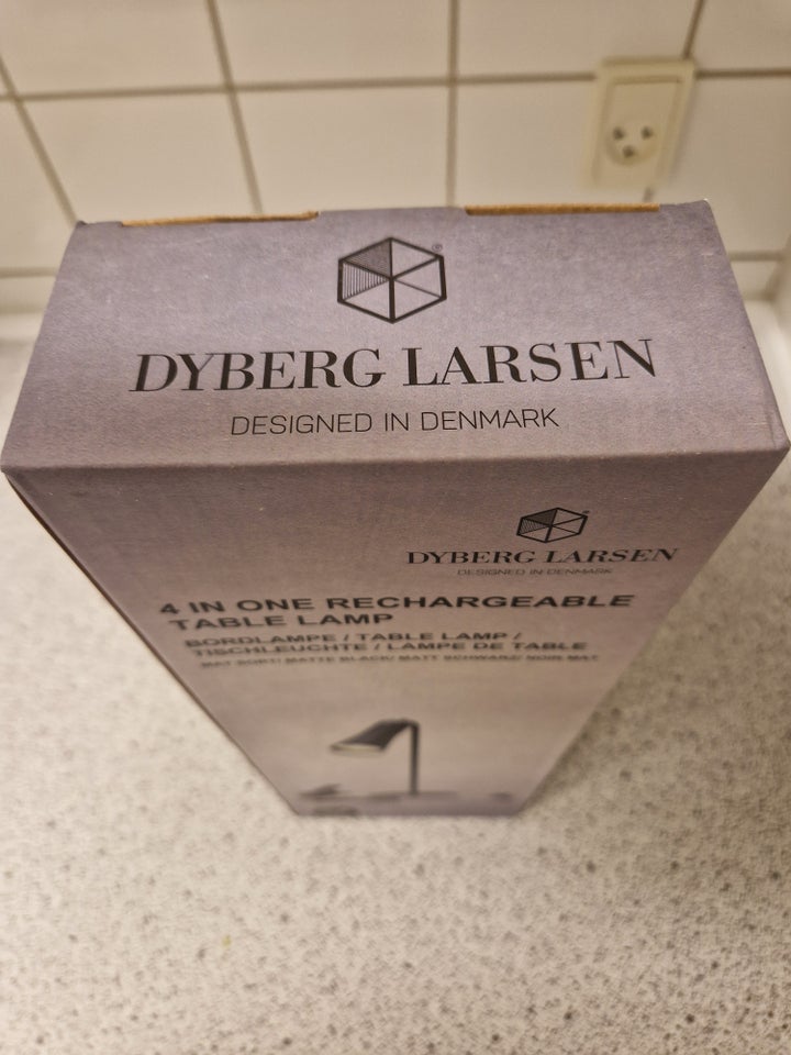 Lampe, Dyberg Larsen 4in1