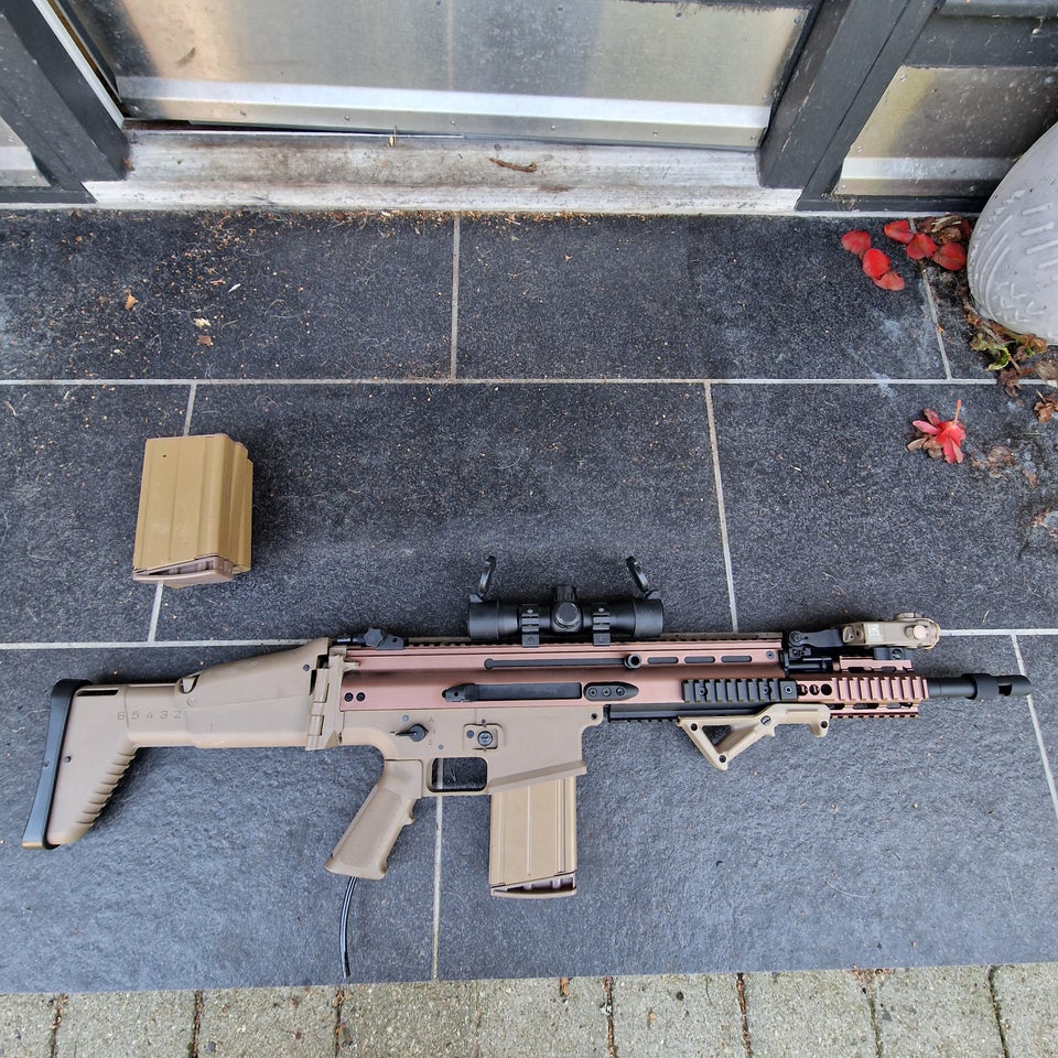 Hardballvåben SCAR-H HPA