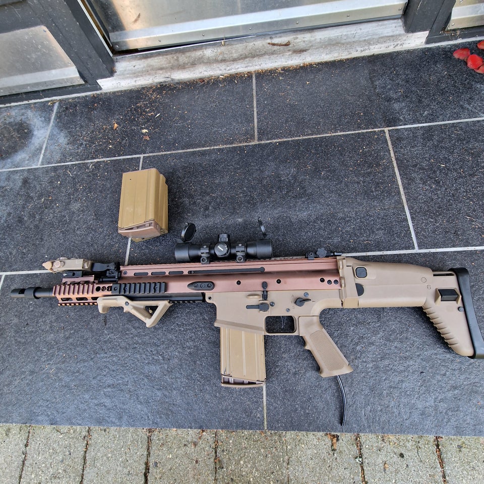 Hardballvåben SCAR-H HPA