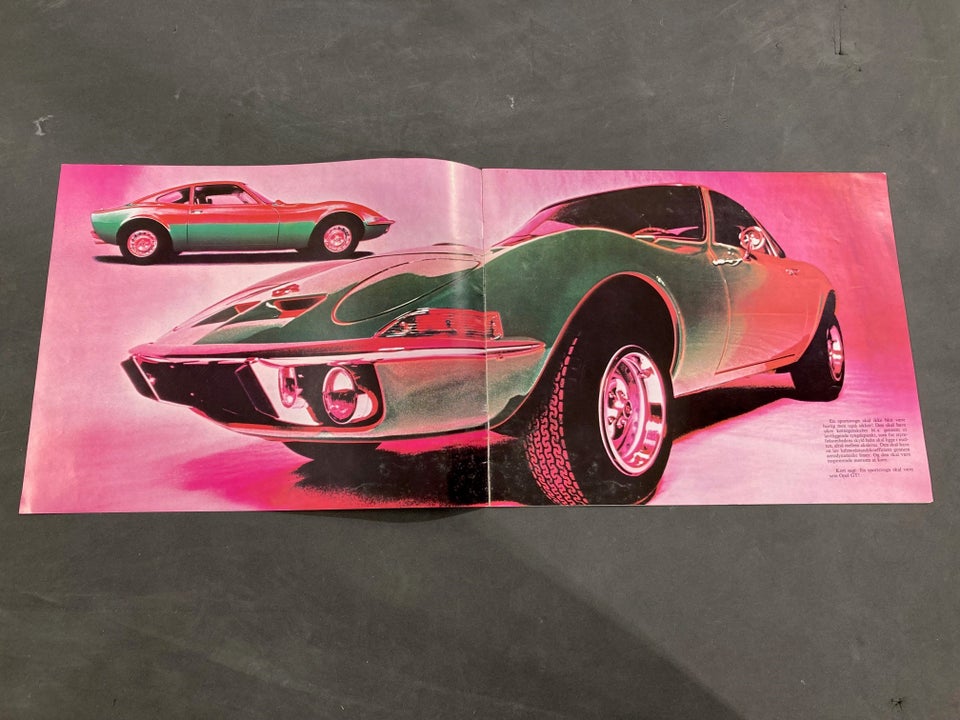 Opel GT brochure, emne: bil og motor