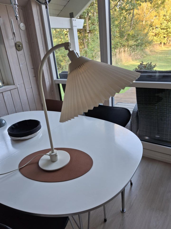 Arkitektlampe, Le Klint nr.366