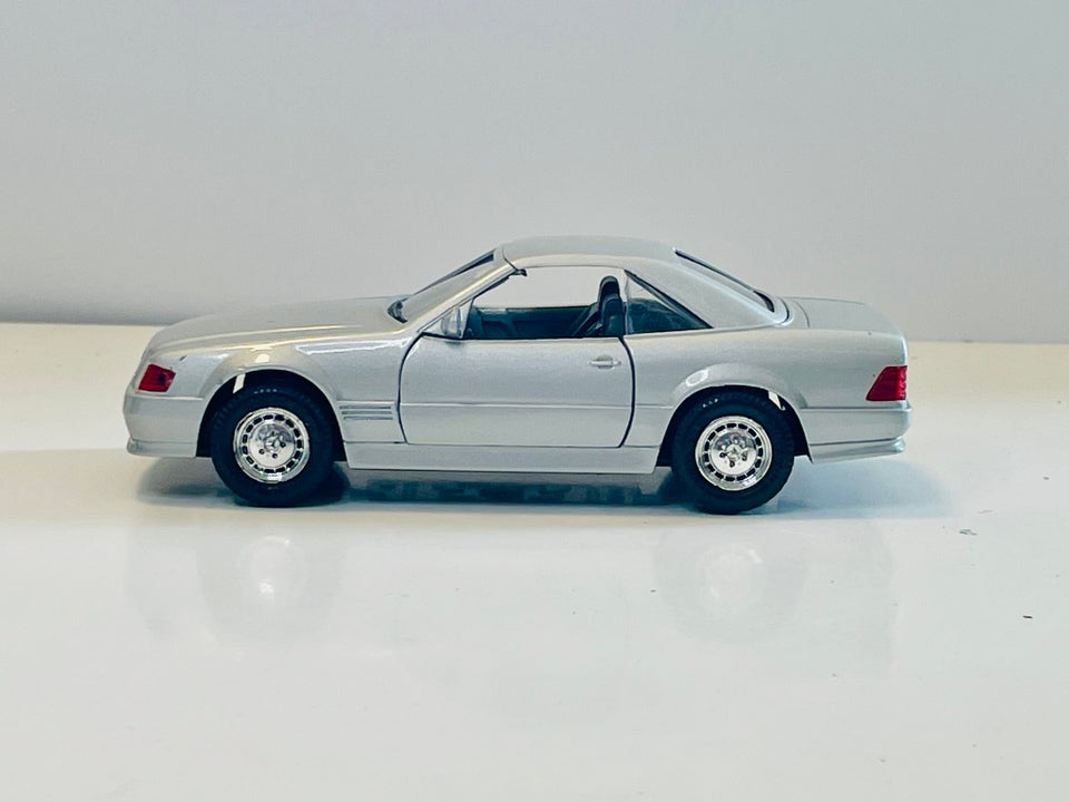 Modelbil Mira Mercedes 500 SL