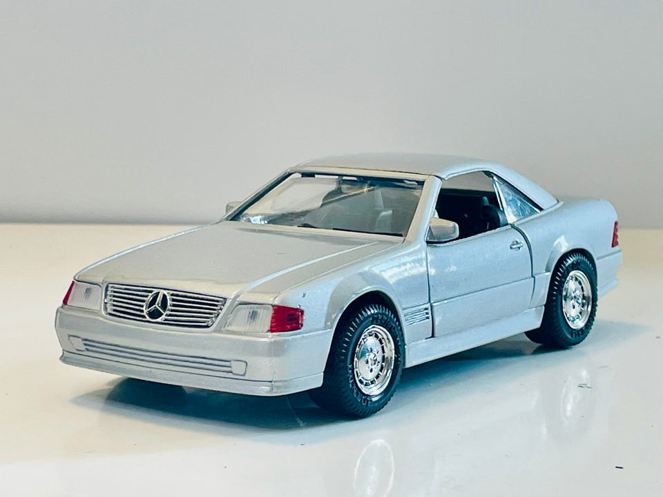 Modelbil Mira Mercedes 500 SL