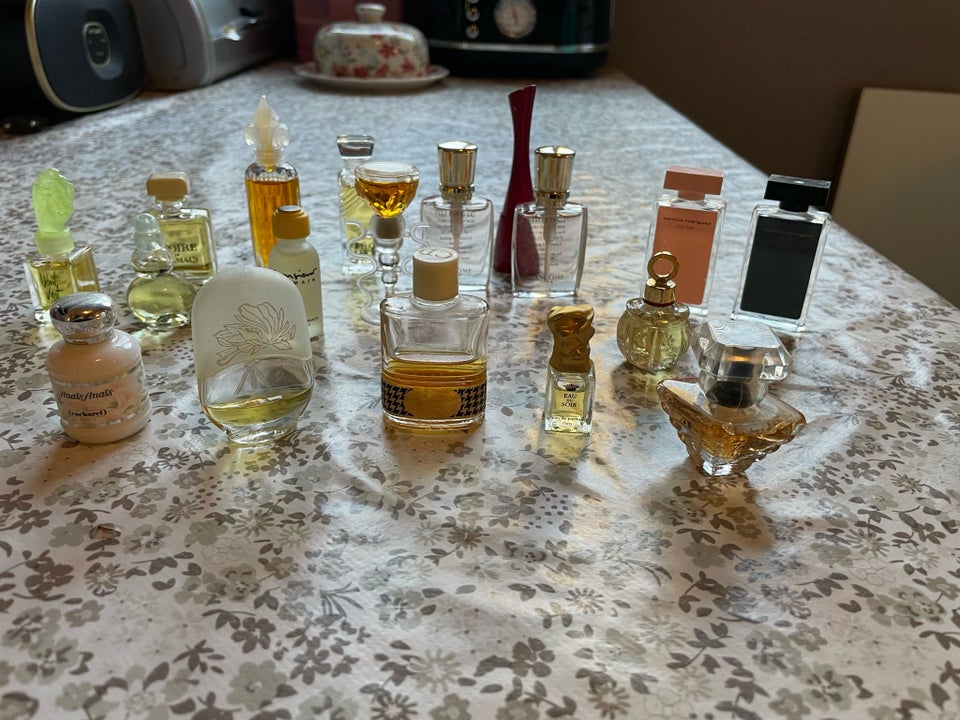 Miniaturer Parfumer, Parfum