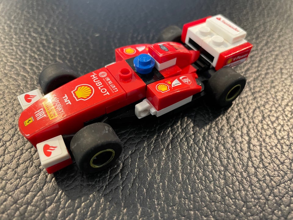 Lego andet Ferrari