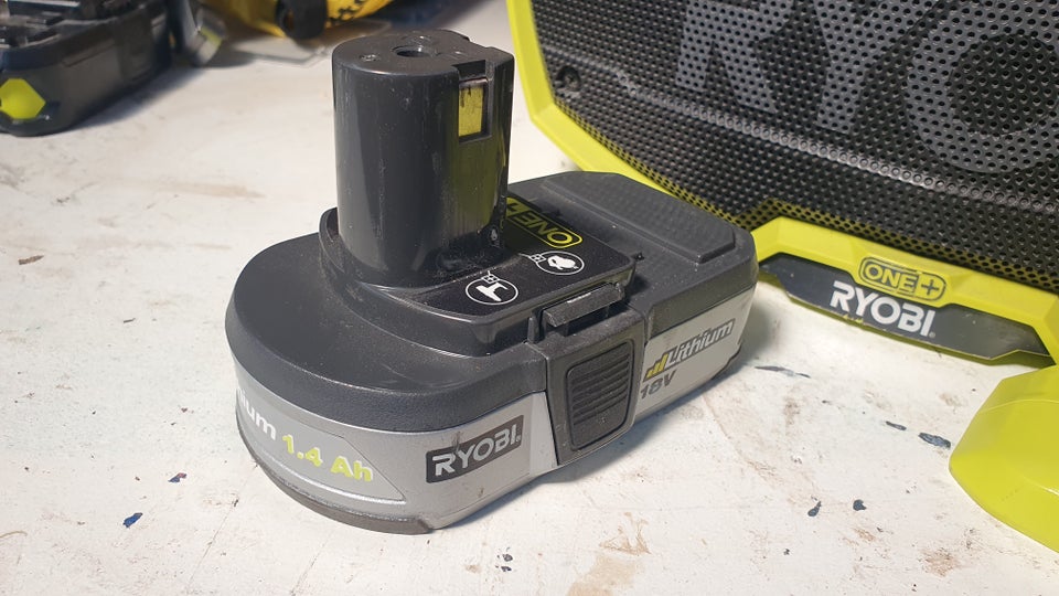 Bluetooth arbejdsradio RYOBI