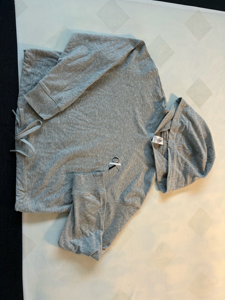 Sweatshirt, Calvin Klein , str. 36