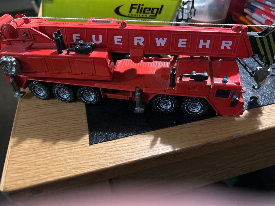 Modellastbil, Siku Stor Feuerwehr