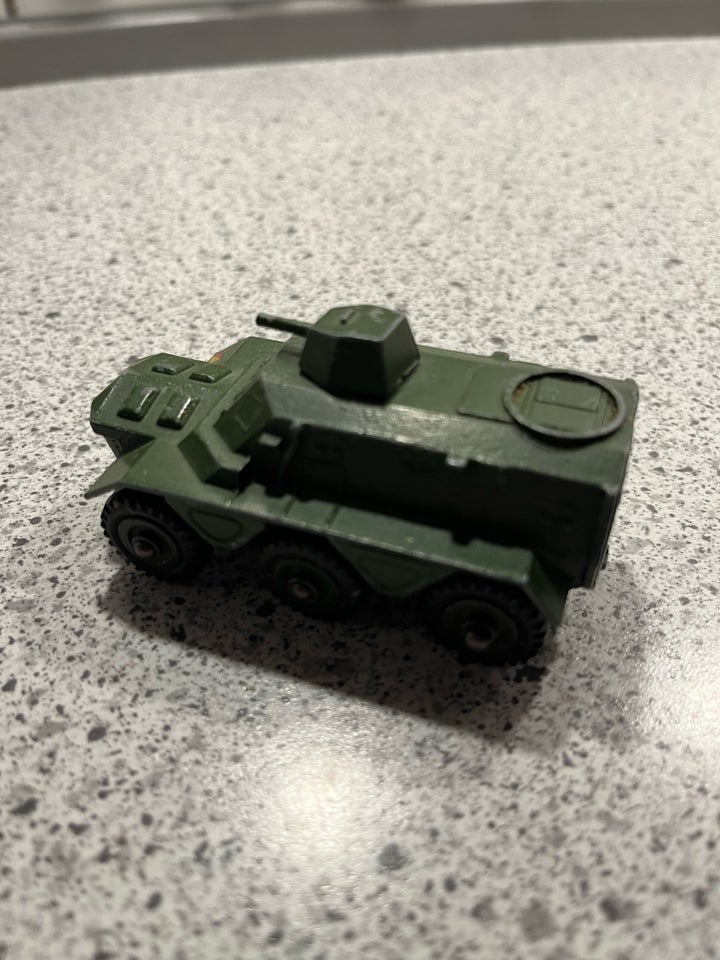 Modelbil, Dinky toys Kampvogn