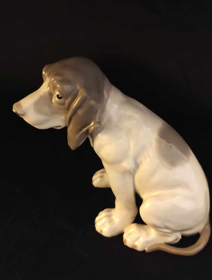 Antik porcelænsfigur - Beagle,