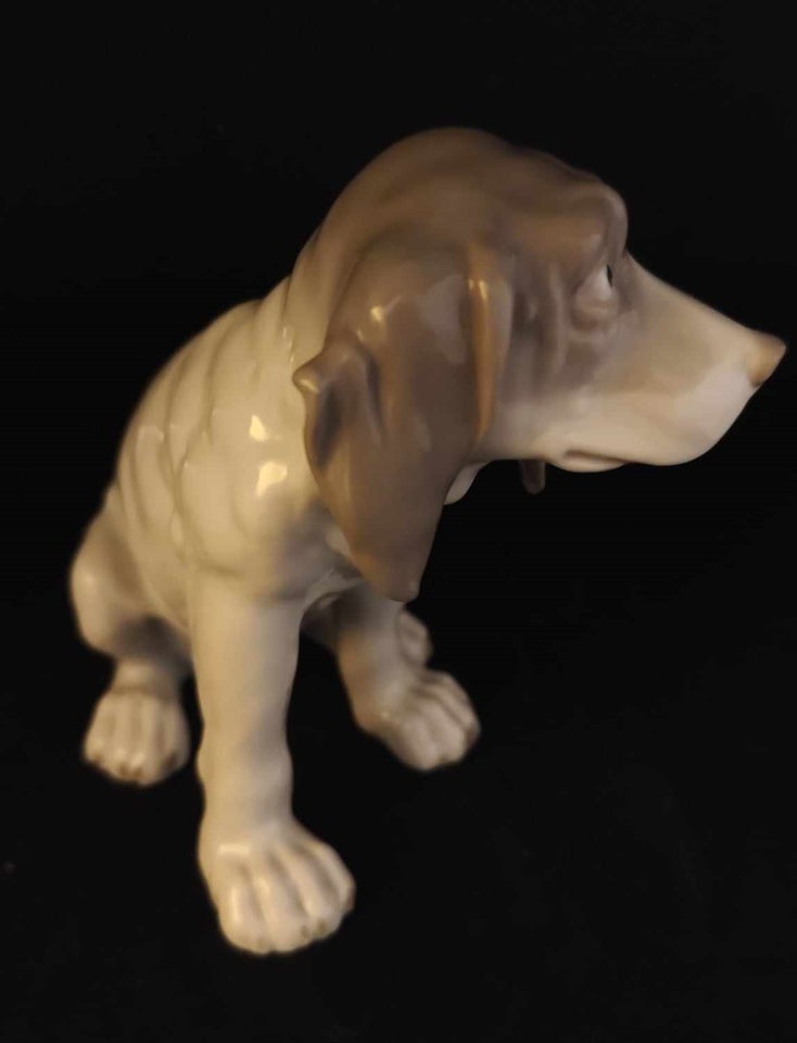 Antik porcelænsfigur - Beagle,