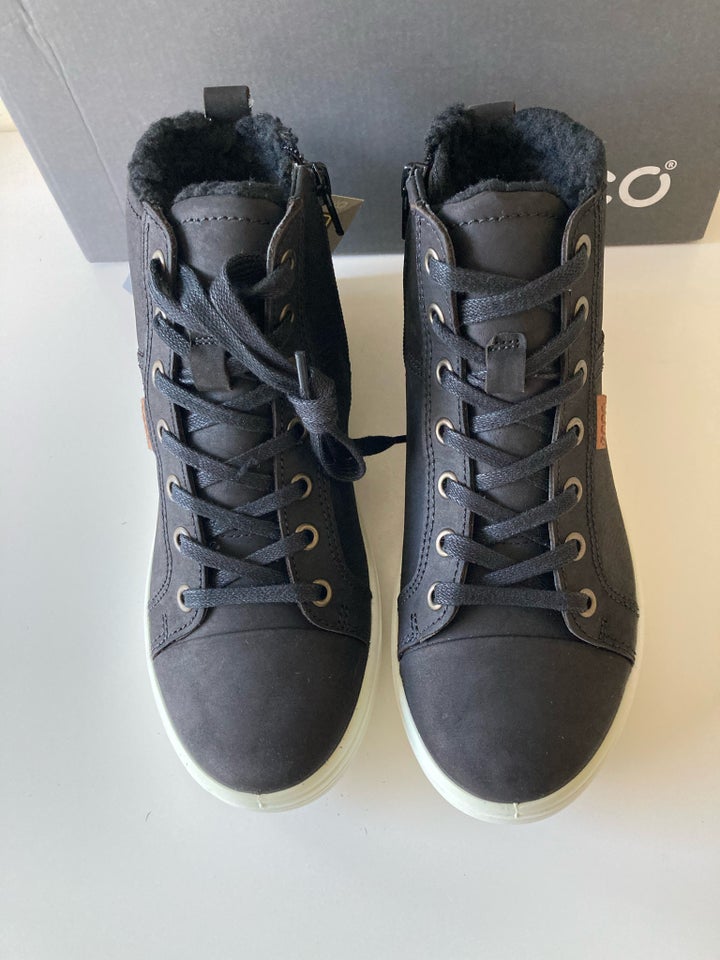 Sneakers, str. 34, Ecco