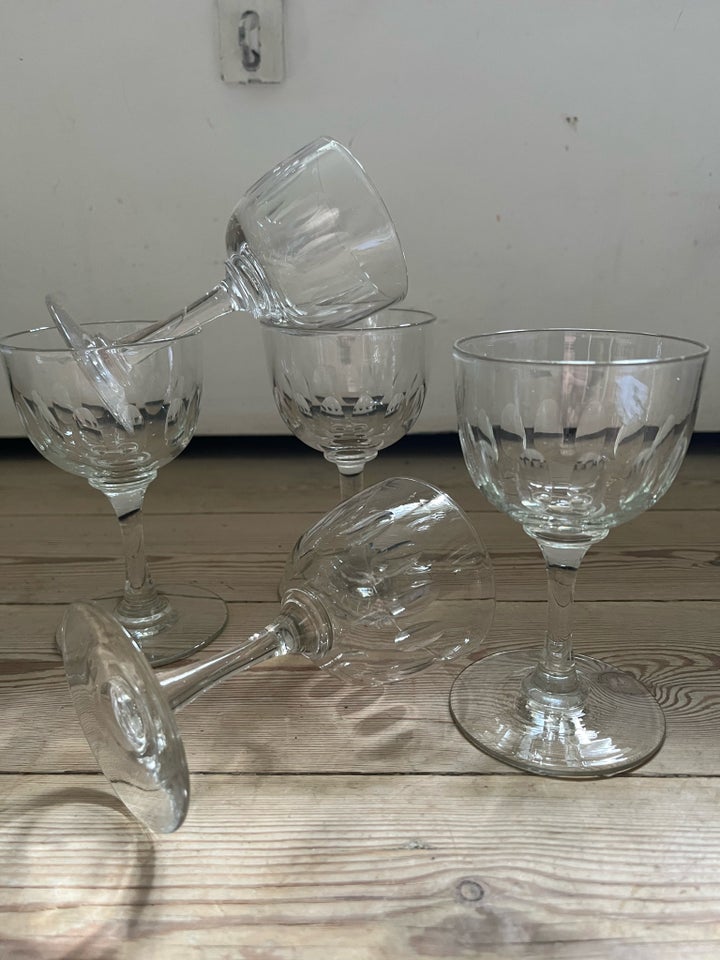 Glas, Rødvinsglas og 1