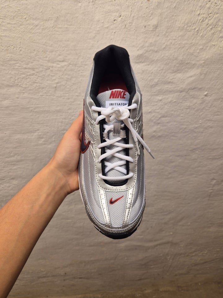 Sneakers, Nike Initiator Silver,