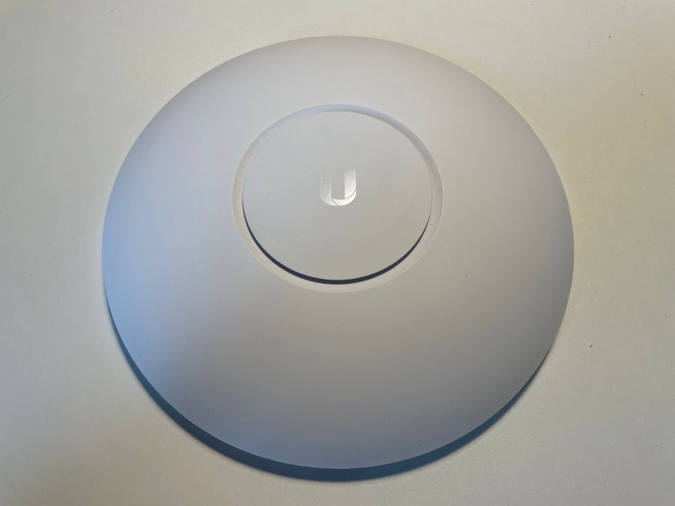 Access point, Ubiquity Unifi AP AC