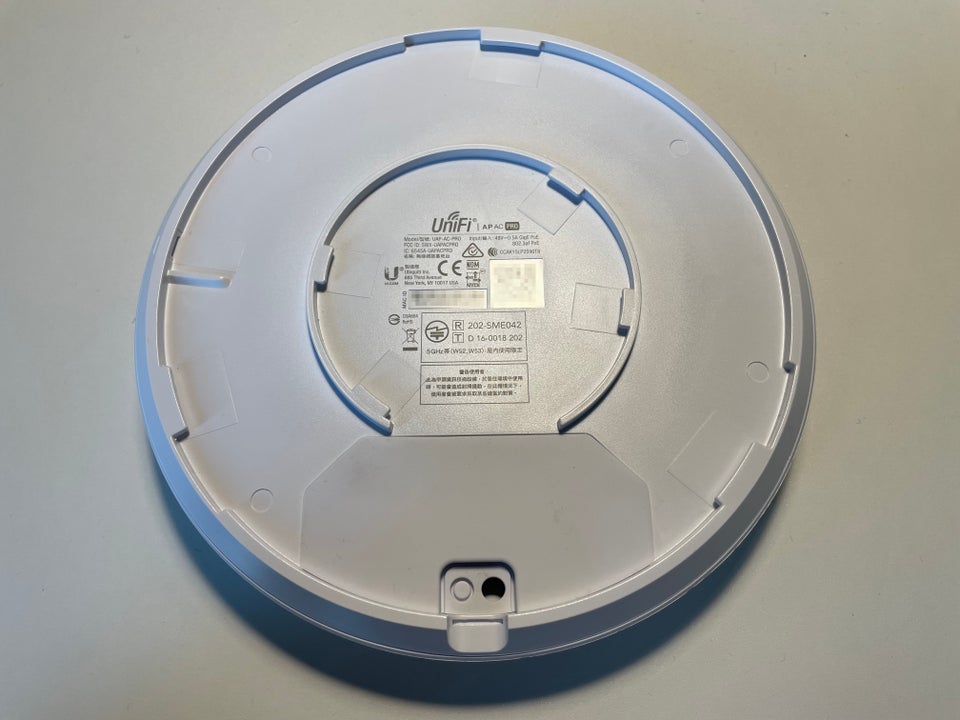 Access point, Ubiquity Unifi AP AC