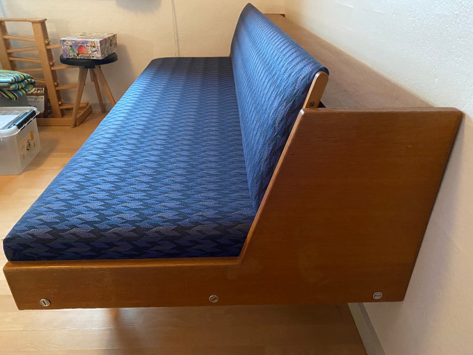 Sovesofa, Wegner, b: 86 l: 196 h: 76