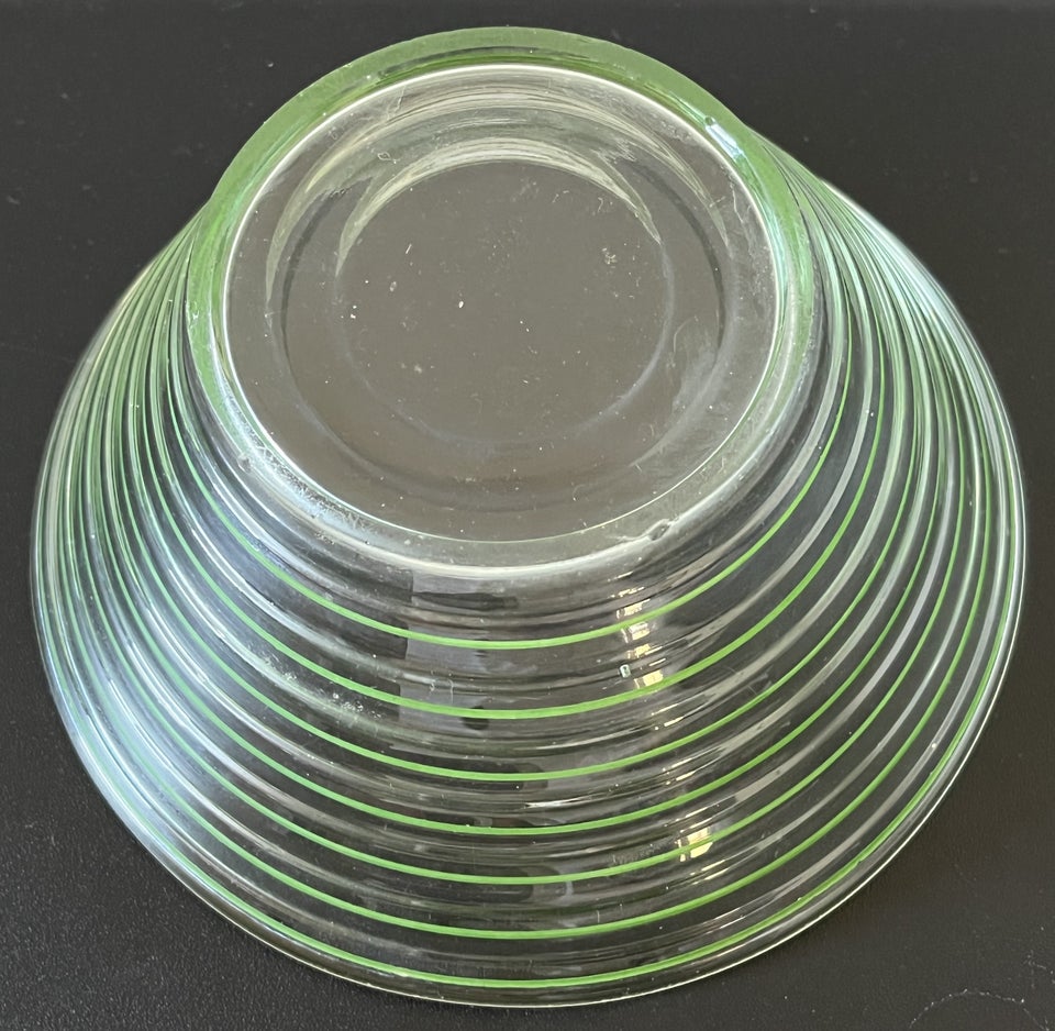 Glas, skål - 17 cm diameter,