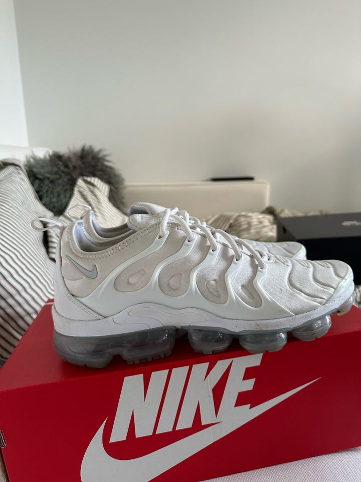 Sneakers, Nike Vapormax plus, str.