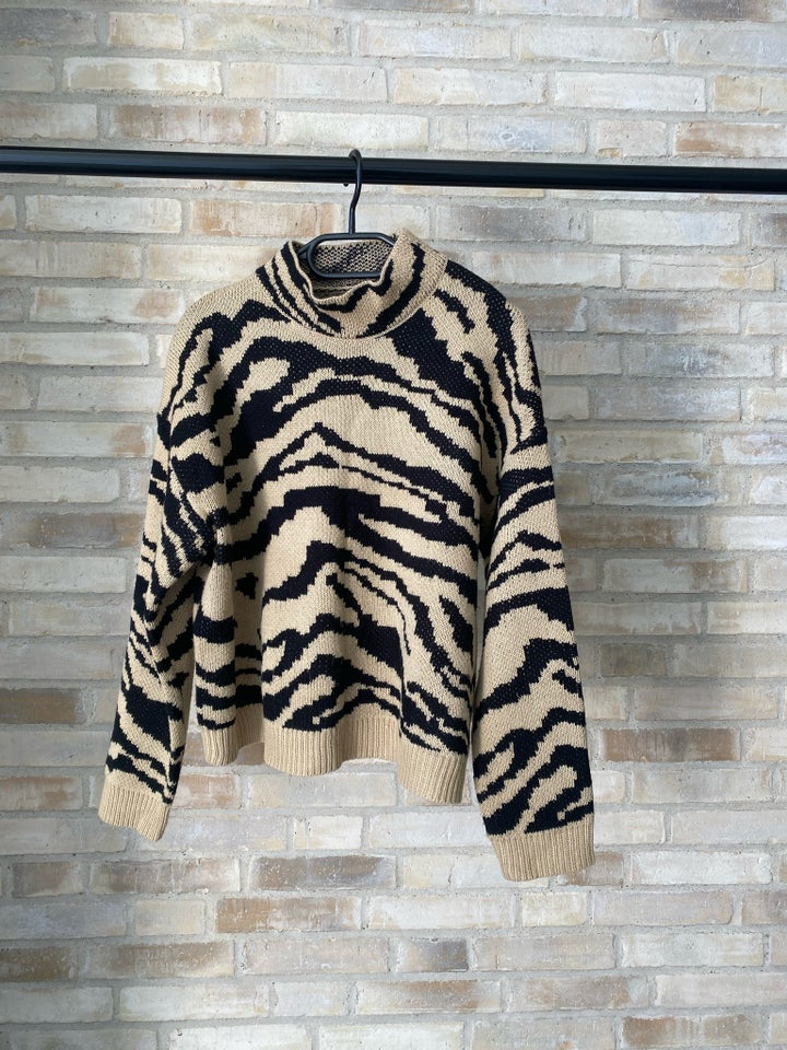 Sweater SHEIN str 42