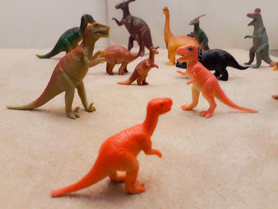 Figurer, 17 Dinosaurer