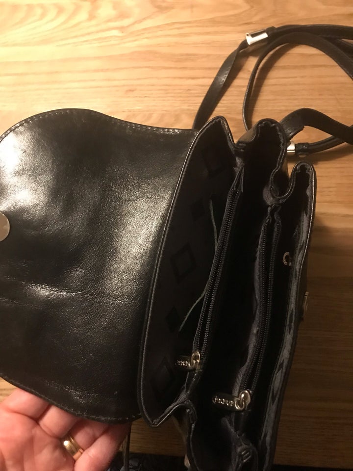 Crossbody Adax læder