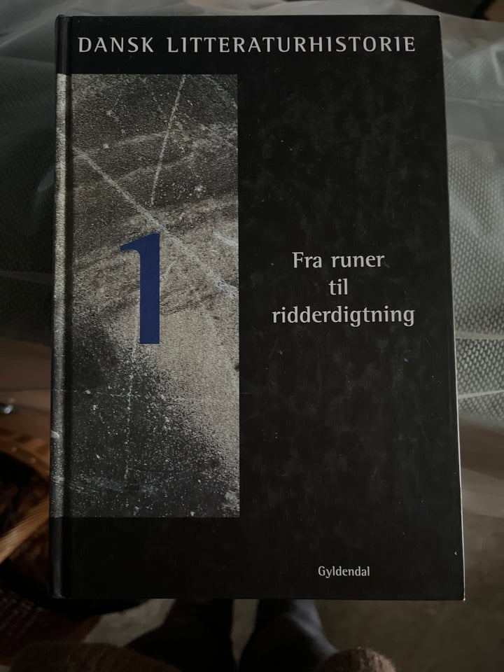 Dansk Litteraturhistorie 1-9