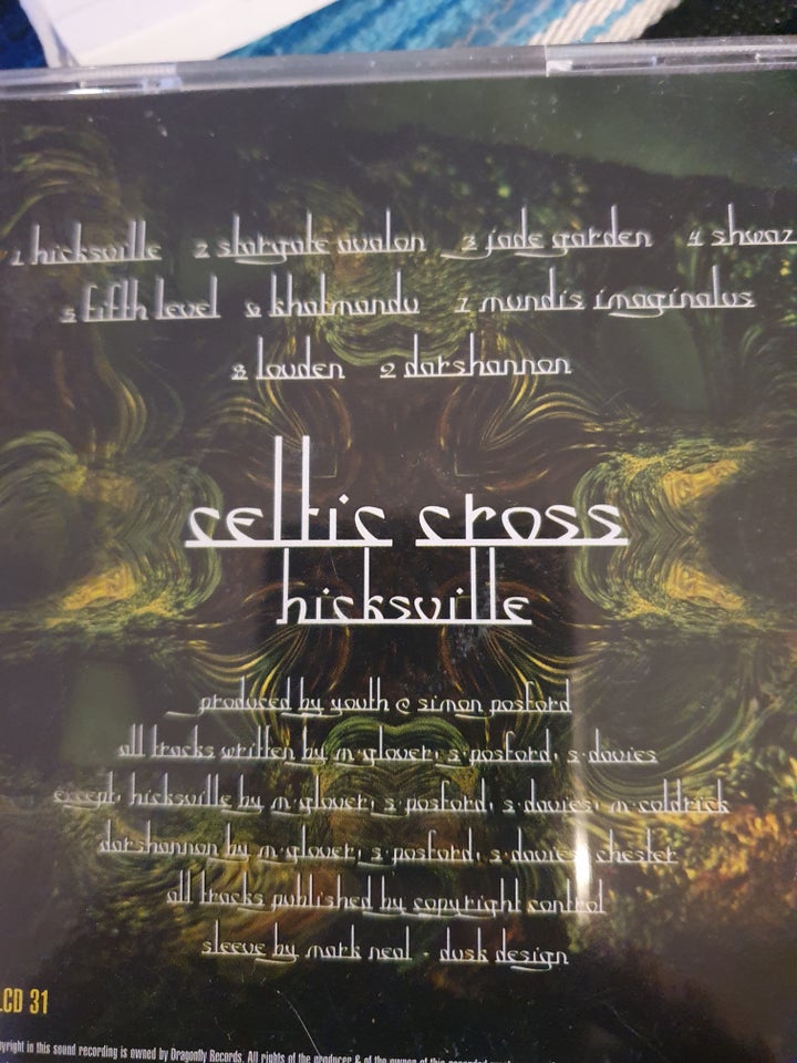 Celtic Cross: Hicksville, techno