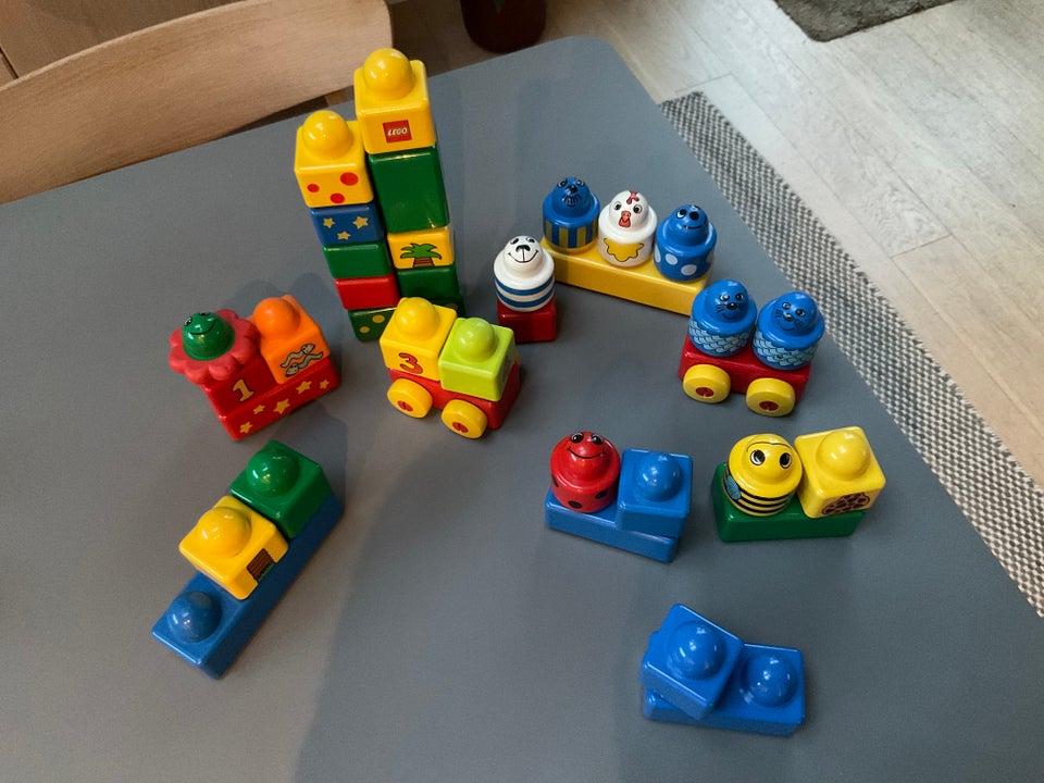 Lego Duplo, Primo