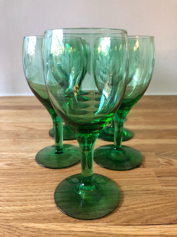 Glas, Vinglas, Kirsten Piil