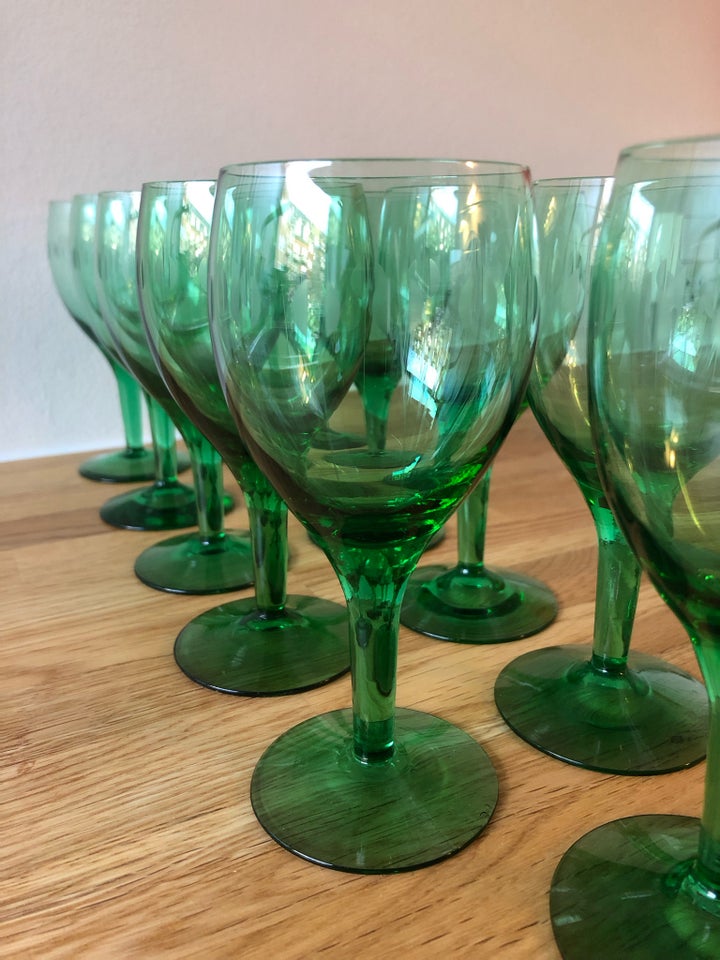 Glas, Vinglas, Kirsten Piil