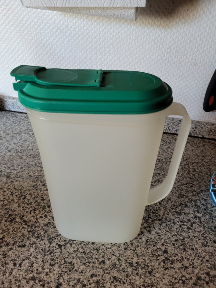 Kande Tupperware