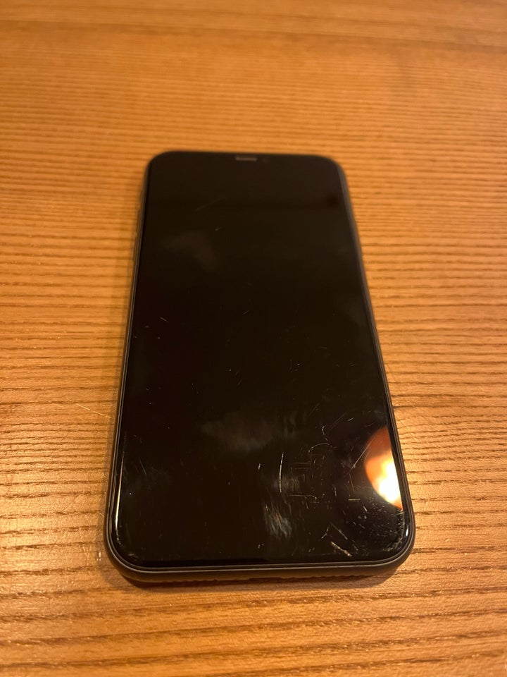 iPhone 11, 64 GB, sort