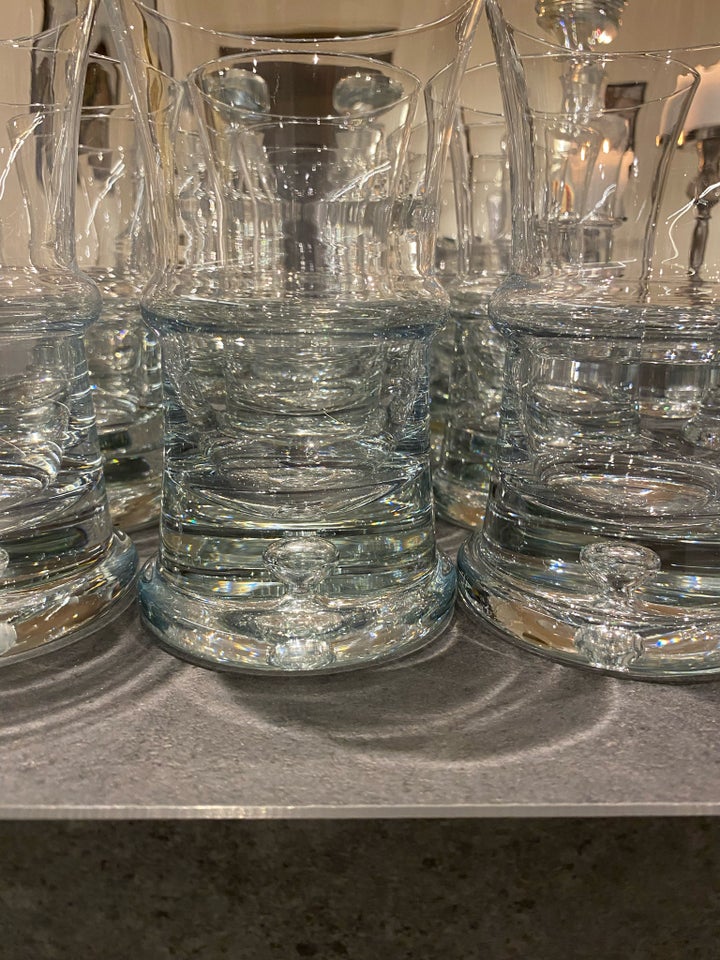 Glas, 3 karafler 6 rød el hvidvin 6