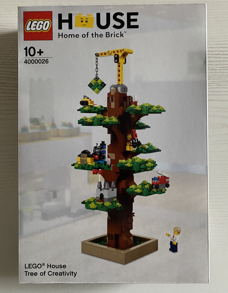 Lego Architecture, Tree of