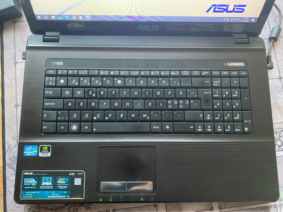 Asus A73S, 2,3 GHz, 8 GB ram