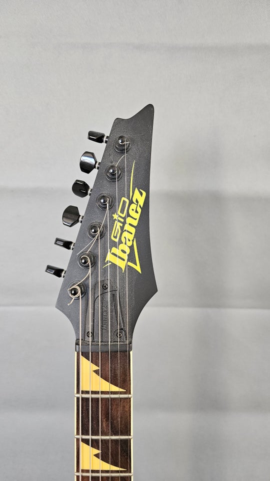 Elguitar, Ibanez GRG150DXB