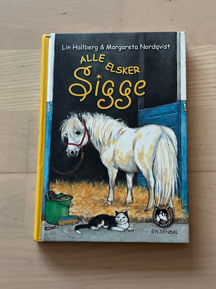 2 SIGGE BØGER, LIN HALLBERG 