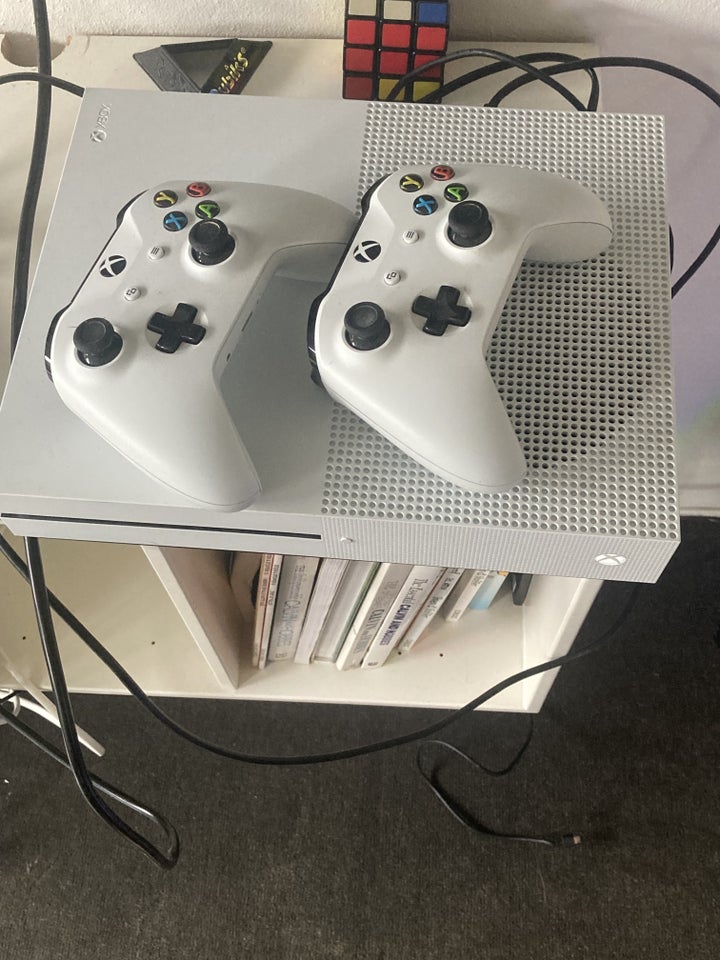 Xbox One S, God