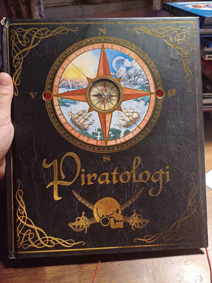 Piratologi, .