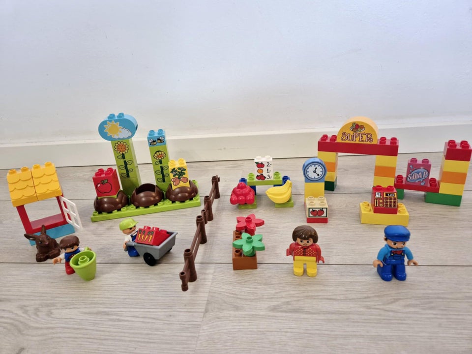 Lego Duplo, Butik med egen gårdhave