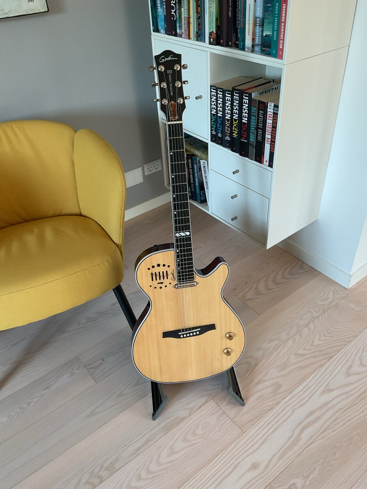 Halvakustisk, Godin Multiac Steel