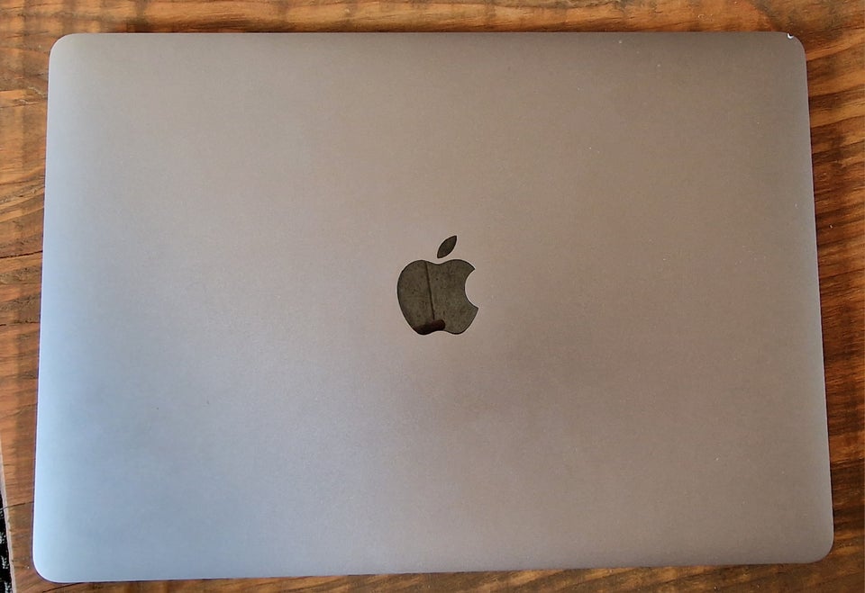 MacBook Air, M1 / A2337, 16 GB ram