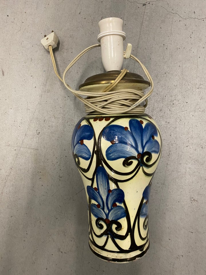 Keramiklampe, Keramik, 90 år gl.