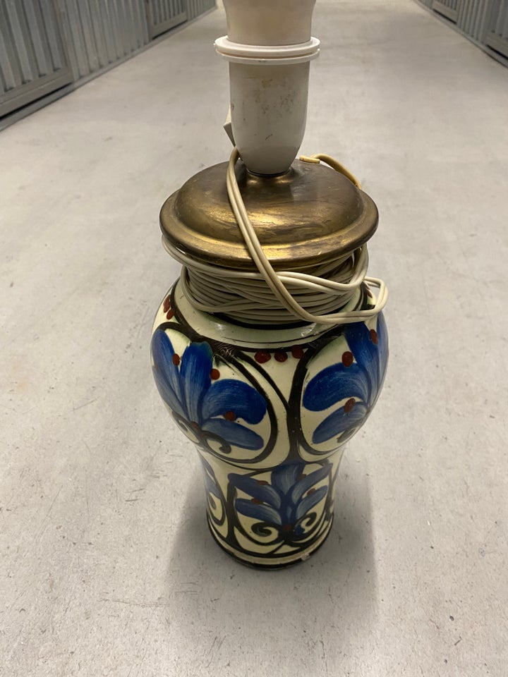 Keramiklampe, Keramik, 90 år gl.