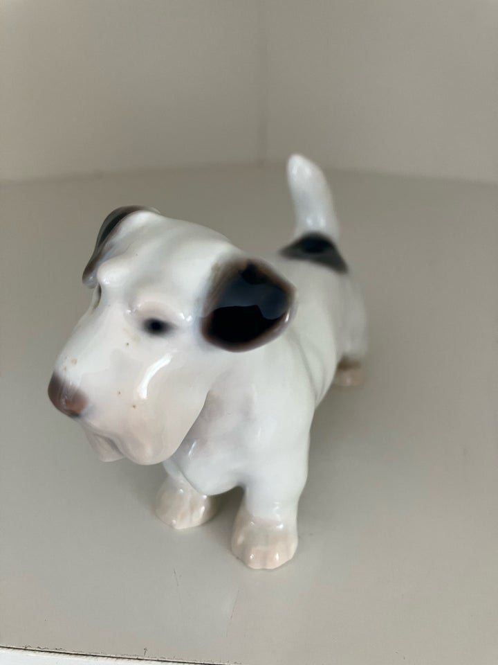 Porcelæns terrierhund Bing og
