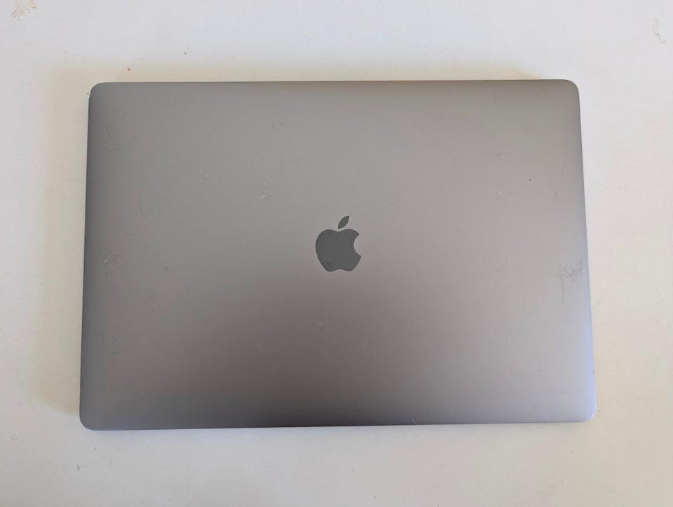 MacBook Pro 15" A1990 6-core 26