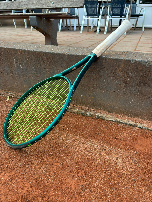 Tennisketsjer, WILSON BLADE 100 V9